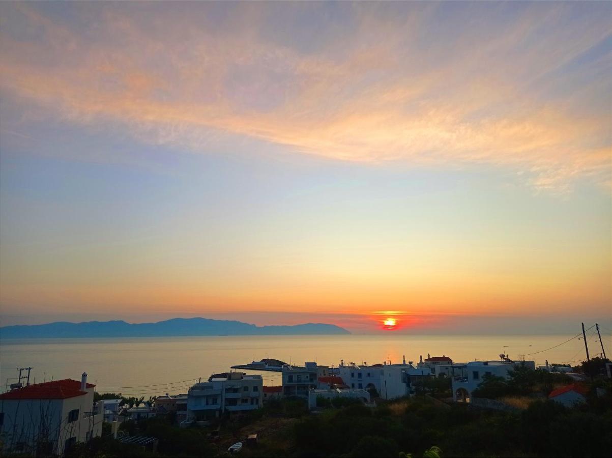 Evangelia House Sea View Apartments Agia Pelagia  Экстерьер фото